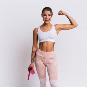 Фитнес-модель раскрыла способ добиться появления кубиков на прессе